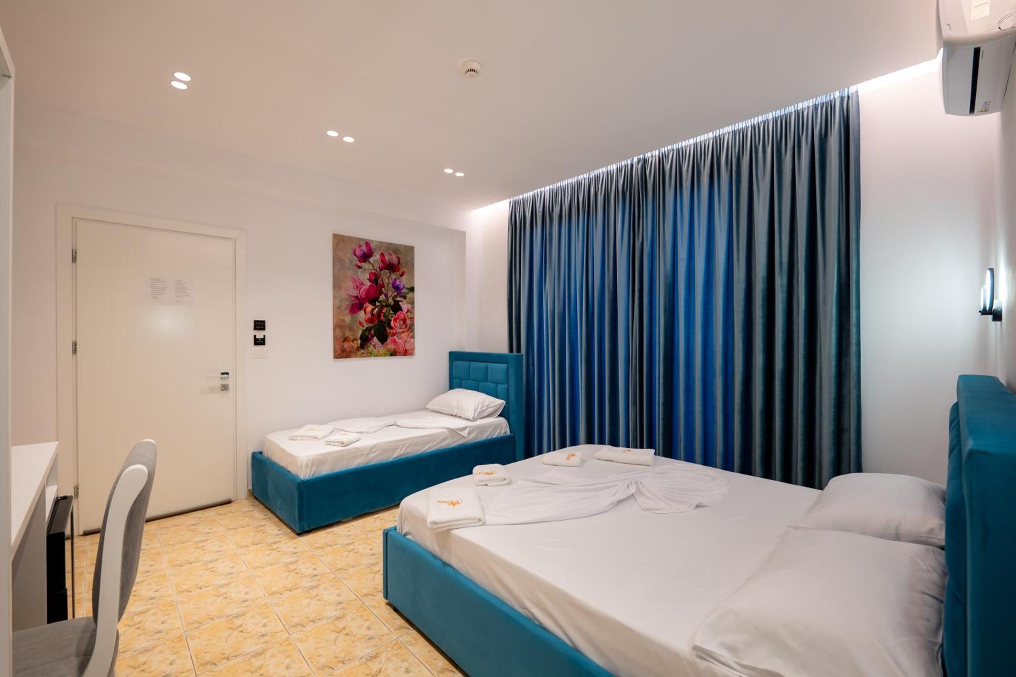 Feniks Hotel Ксамил Экстерьер фото